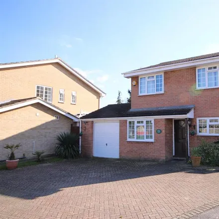 Rent this 4 bed house on 10 Bridgehill Close in Guildford, GU2 8BA