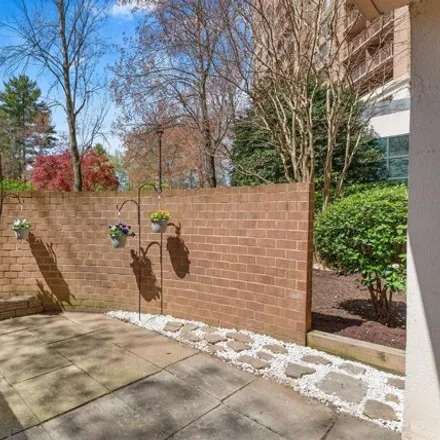 Image 2 - TenTenOne, 10101 Grosvenor Place, Parkside, North Bethesda, MD 20814, USA - Condo for sale