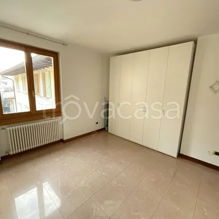 Image 2 - Via Macallè, 24065 Lovere BG, Italy - Apartment for rent