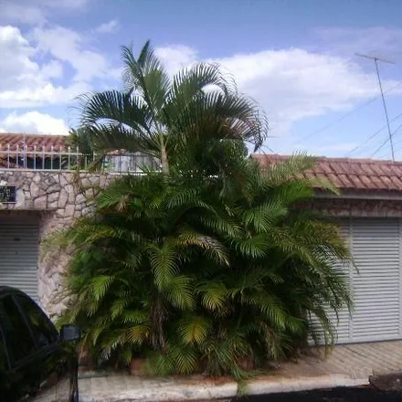 Image 2 - Rua 86 B, Setor Sul, Goiânia - GO, 74083-260, Brazil - House for sale