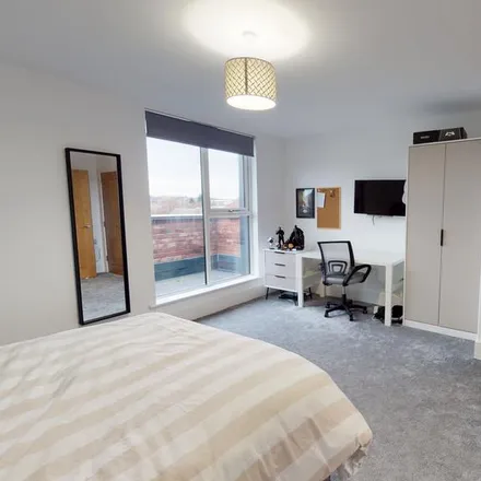 Rent this 2 bed apartment on 25 Claude Street in Nottingham, NG7 2LA