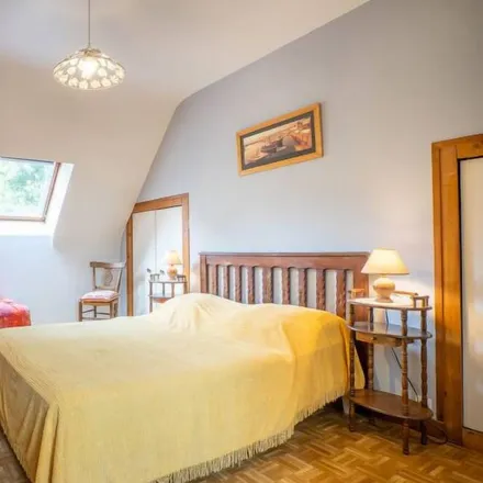 Rent this 5 bed duplex on 22310 Plestin-les-Grèves