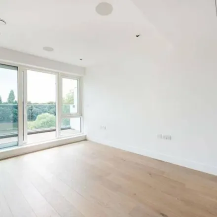 Image 3 - Somerset Road, London, TW8 8BU, United Kingdom - Apartment for rent