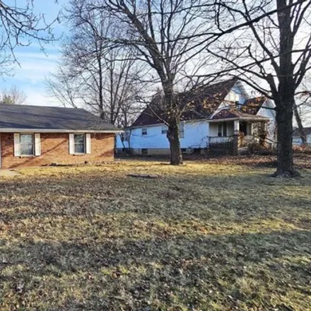 Buy this 3 bed house on 909 South Summit Drive in Holts Summit, Callaway County