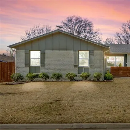 Buy this 3 bed house on 4870 South Winston Avenue in Tulsa, OK 74135