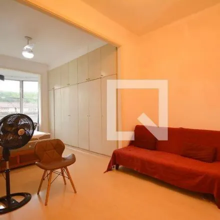 Rent this 1 bed apartment on Beneficência Portuguesa in Rua Benjamin Constant, Glória