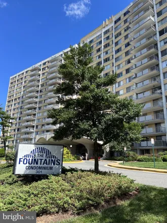 Image 1 - The Fountains Condominium, 301 North Beauregard Street, Lincolnia Park, Alexandria, VA 22312, USA - Condo for sale