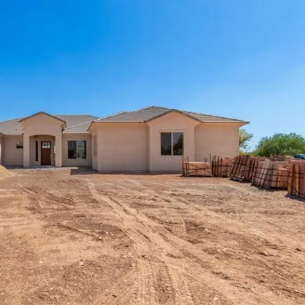 Buy this 3 bed house on 871 East Carlise Road in Maricopa County, AZ 85086