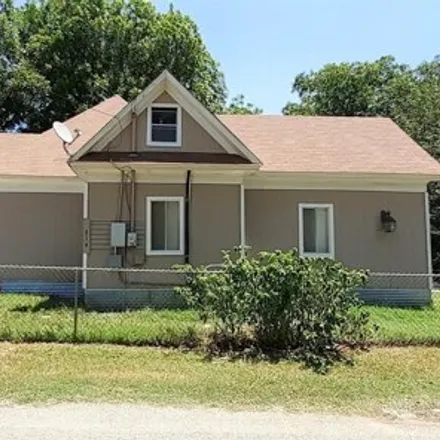 Image 4 - 214 E Wilson St, Cleburne, Texas, 76031 - House for rent