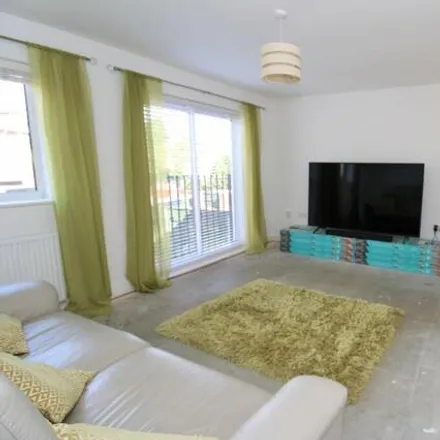 Image 9 - Sandrock Close, Wallasey, CH45 5JR, United Kingdom - Townhouse for sale