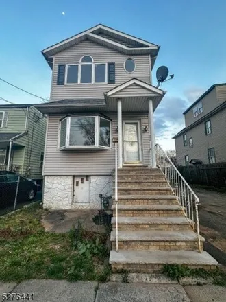 Rent this 3 bed house on 866 East Curtis Street in Linden, NJ 07036