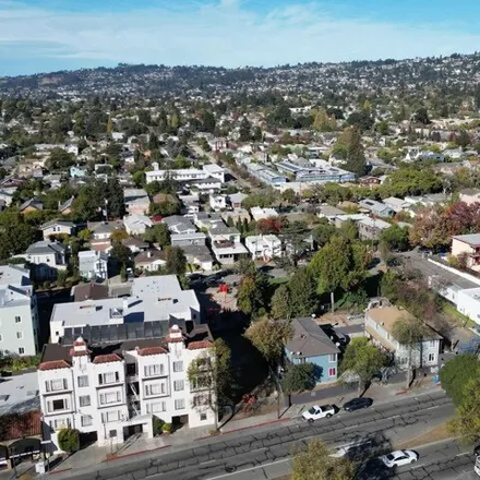 Image 5 - 1283;1285;1287;1289 University Avenue, Berkeley, CA 94702, USA - House for sale
