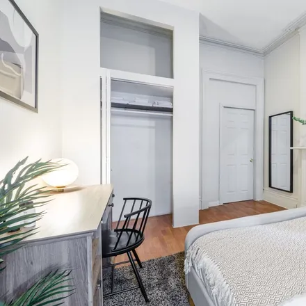 Image 2 - 635 Ninth Avenue - Room for rent