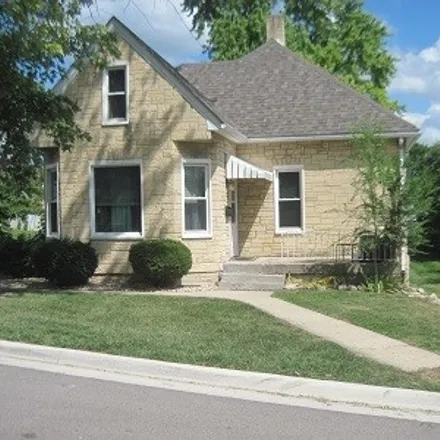 Buy this 2 bed house on 428 Peru Street in LaSalle, IL 61301