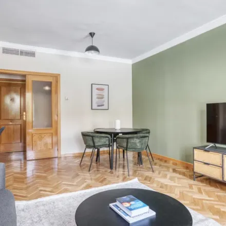 Image 2 - Abascal, Calle de Fernández de la Hoz, 66, 28010 Madrid, Spain - Apartment for rent