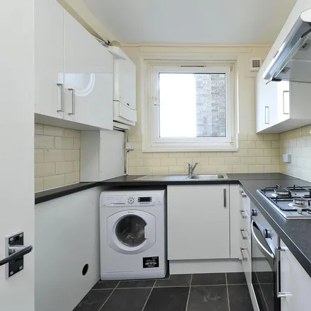 Image 2 - Clarkson House, Maysoule Road, London, SW11 2BP, United Kingdom - Apartment for rent