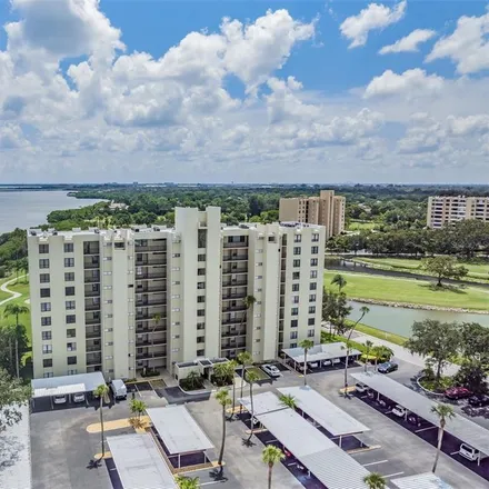 Buy this 2 bed condo on Cove Cay Country Club in 2612 Cove Cay Drive, Largo