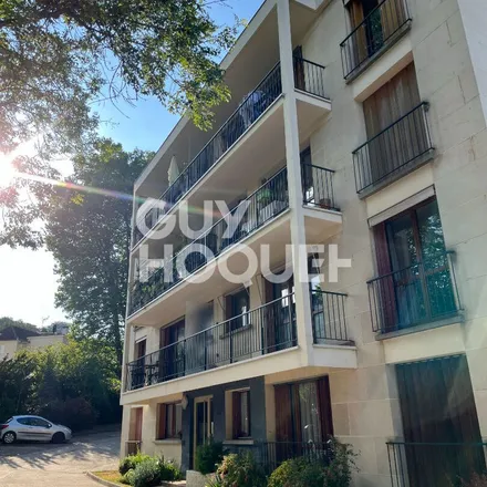 Image 9 - 5 Avenue Curie, 92370 Chaville, France - Apartment for rent