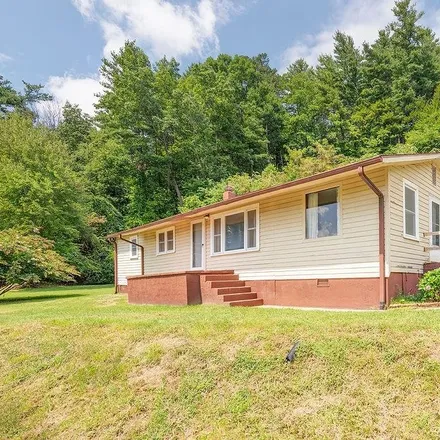 Buy this 3 bed house on 120 Pinecroft Road in Asheville, NC 28804