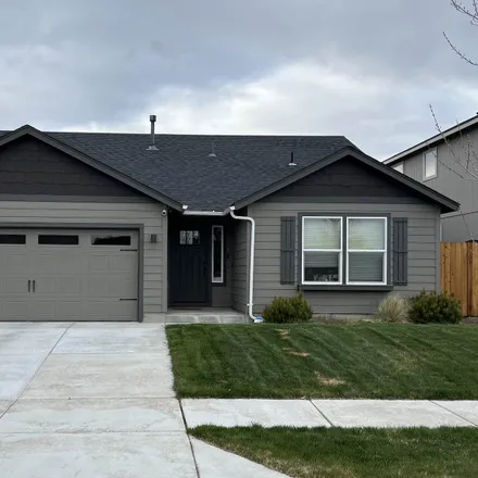 Buy this studio house on Southeast Darnel Avenue in Bend, OR 97701