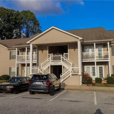 Rent this 3 bed condo on 2662 Guyer Street in High Point, NC 27265