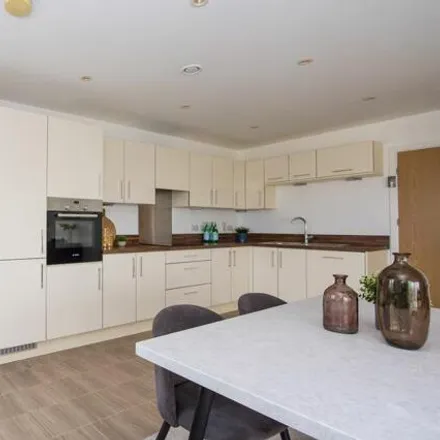 Image 5 - Trem y Bae, Penarth, CF64 1TE, United Kingdom - Apartment for sale