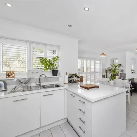 Image 6 - Rotherfield Crescent, Carden Hill, Brighton, BN1 8AH, United Kingdom - Duplex for sale