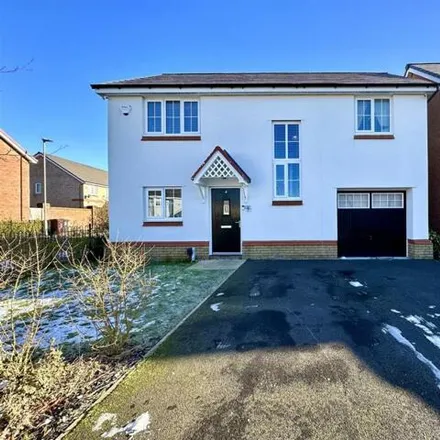 Buy this 4 bed house on Halebank Avenue in Knowsley, L36 4AL