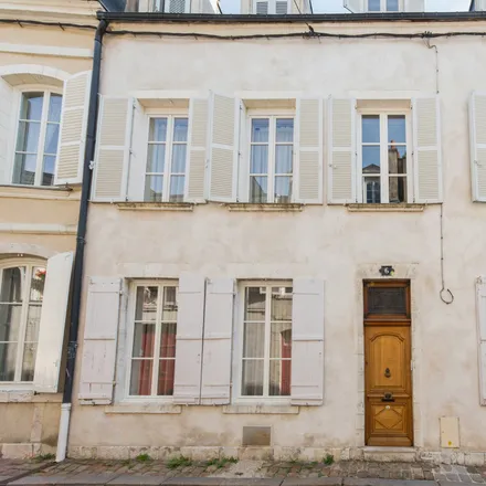 Rent this 1 bed room on 26 Rue des Ormes Saint-Victor in 45000 Orléans, France