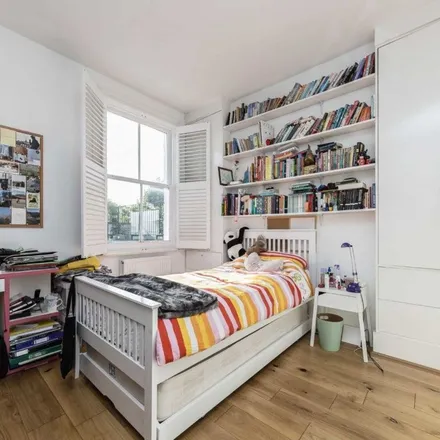 Image 3 - 40 Cheverton Road, London, N19 3BE, United Kingdom - Apartment for rent