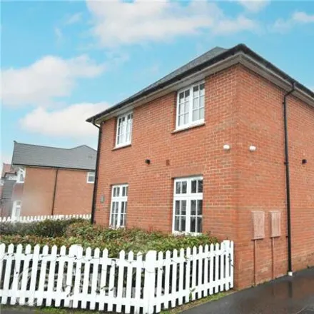 Image 2 - Dixon Road, Basildon, SS16 5JW, United Kingdom - House for sale