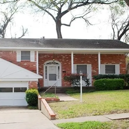 Image 2 - 700 Winifred Drive, Garland, TX 75041, USA - House for rent