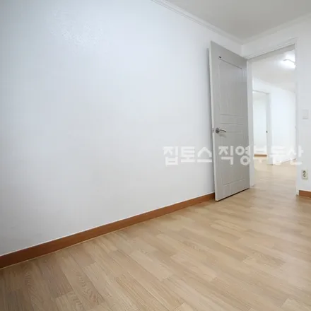 Rent this 3 bed apartment on 서울특별시 강남구 역삼동 828-50