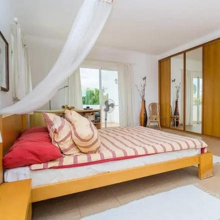 Rent this 3 bed house on 8400-422 Distrito de Évora