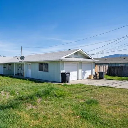 Buy this 2 bed house on 270 Rose Lane in Yreka, CA 96097