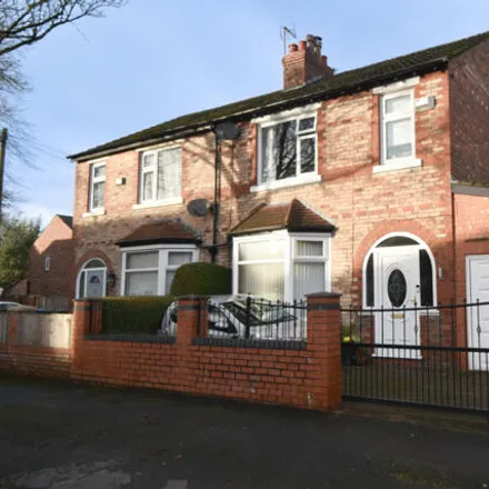 Buy this 3 bed duplex on Clifton Road in Flixton, M41 5RY