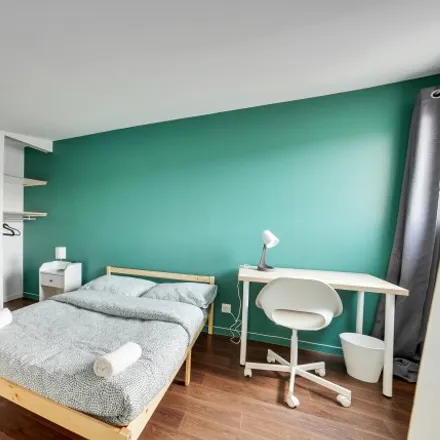 Rent this 5 bed apartment on Pierrefitte-sur-Seine