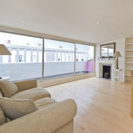 Rent this 2 bed apartment on Cumberland Street in London, SW1V 4LR