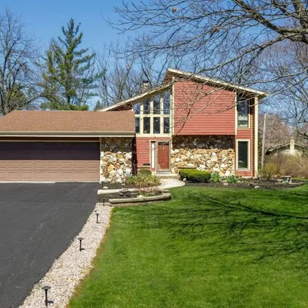 Buy this 3 bed house on 20w200 Meadow Lane in DuPage County, IL 60439