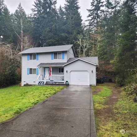 Rent this 3 bed house on 91 Northeast Laura Lane in Mason County, WA 98528