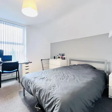 Rent this 6 bed apartment on 62 Beeston Road in Nottingham, NG7 2JP