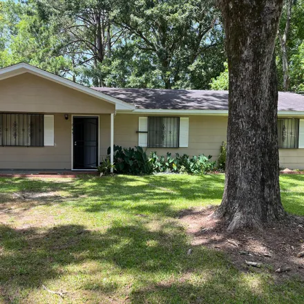 Buy this 3 bed house on 944 Woodville Drive in Woodville Heights, Jackson
