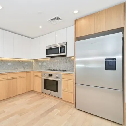 Image 3 - 272 Webster Avenue, New York, NY 11230, USA - Condo for sale