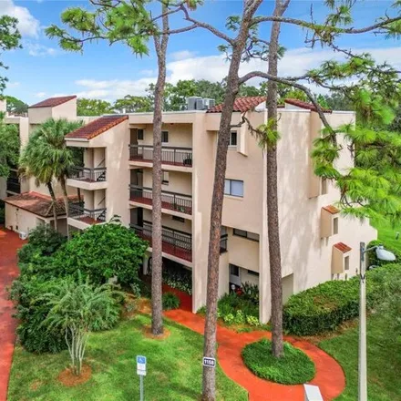 Rent this 3 bed condo on 1153 Carmel Circle in Casselberry, FL 32707