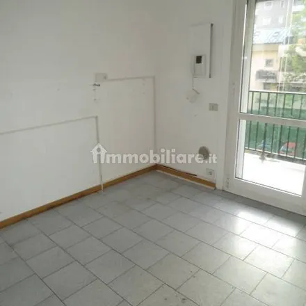 Rent this 4 bed apartment on Wanni’s Cafè in Via Cesare Battisti, 20854 Vedano al Lambro MB