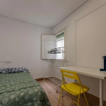 Image 4 - Carrer del Riu Tajo, 28, 46011 Valencia, Spain - Apartment for rent