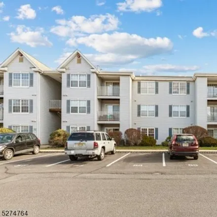 Buy this 2 bed condo on 144 Stratford Place in Chimney Rock, Bridgewater Township