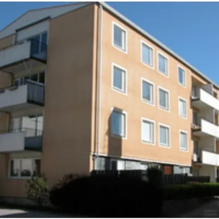 Rent this 4 bed apartment on Fruängsgatan 14 in 611 31 Nyköping, Sweden