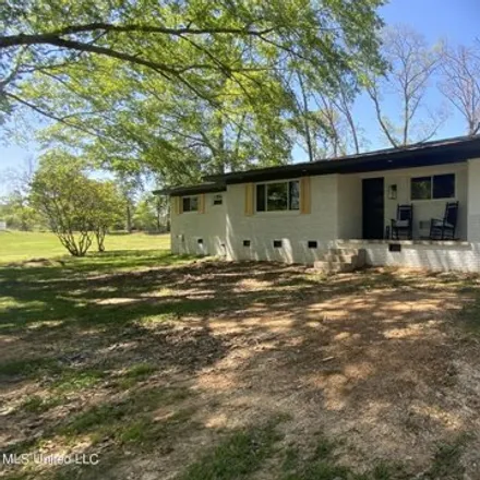 Buy this 4 bed house on US 80 in Brandon, MS 39042