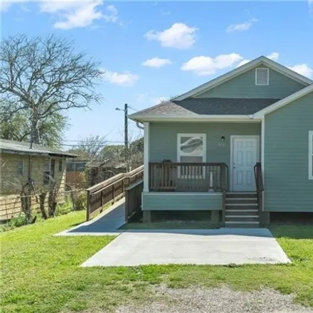 Buy this 2 bed house on 912 Chapa Street in Nueces County, TX 78380